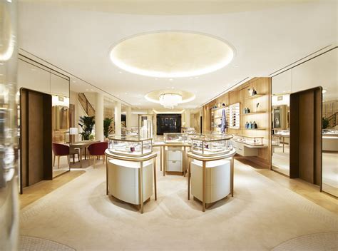 GREATEST SHOWROOMS: Cartier, Paris, France
