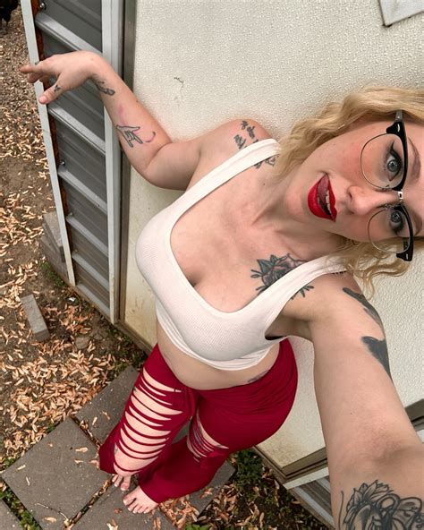 Natasha Dunn (@natashaonlyluv) • Instagram photos and videos