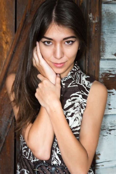 2,009 Photos de Belle Fille Eurasienne - Photos de stock gratuites et