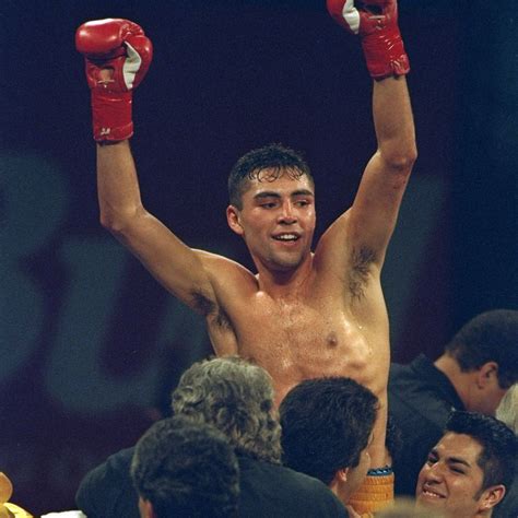Download Sweaty Oscar De La Hoya Wallpaper | Wallpapers.com
