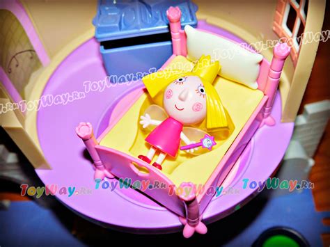 Игровой набор - Волшебный замок с фигуркой Холли из серии Маленькое ...
