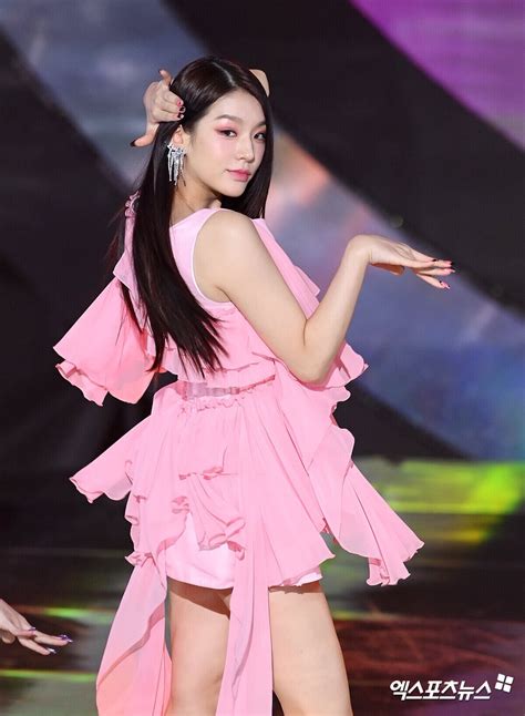 The secret number 205 that appears in every modern jet 7