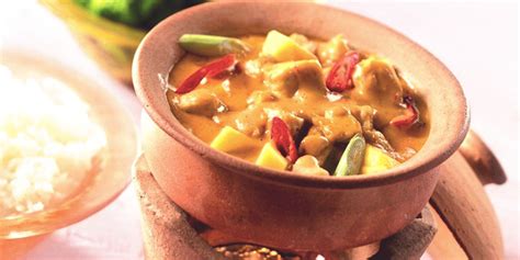 Quorn Meat Free Chicken Tenders Thai Red Curry with Mango