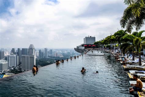 Infinity Pool at Marina Bay Sands Singapore | Infinity pool, Hotel pool ...