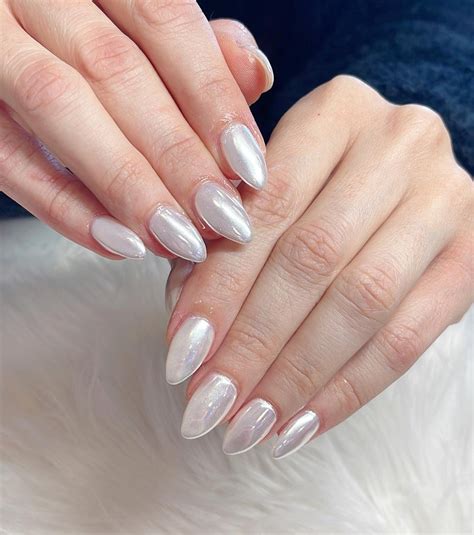 17 Chrome Nail Ideas to Refresh Your Mani Game – Pixelify