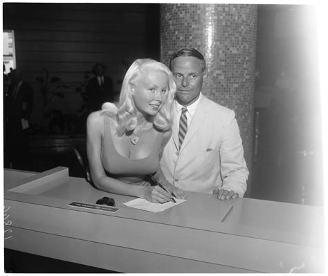 Inside '50s Glamour Girl, Joi Lansing's Early Death in 1972 after Fight