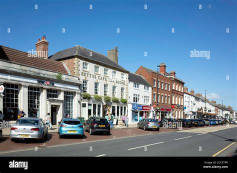 Northallerton high street hi-res stock photography and images - Alamy