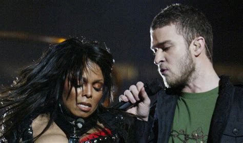 top celebrity nip slips exposed