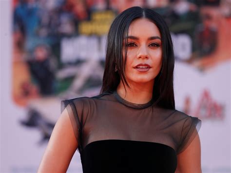 Vanessa Hudgens Nip Slip