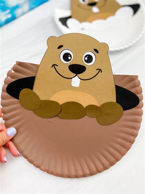 Groundhog Paper Plate Craft For Kids [Free Template]