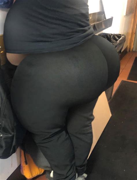 Big Booty On A Lunch Break by ninaring on DeviantArt