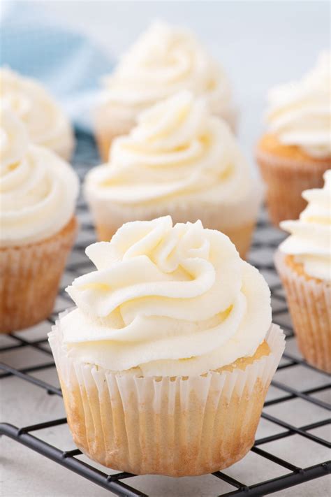 simple recipe for vanilla cupcakes 8