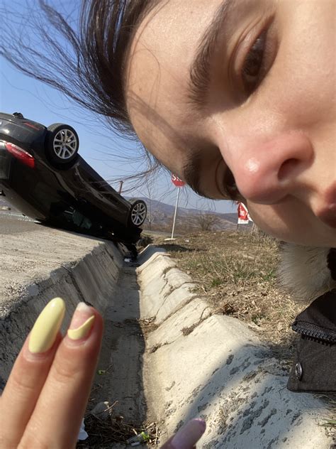 Laylaa Draya on Twitter: "Hi! That’s me. I survived that car crush and