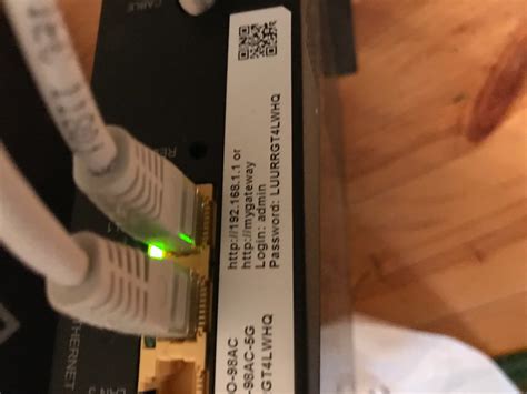 Создать мем "lg 19lh2000 блок питания, роутер tp link, телевизор ...