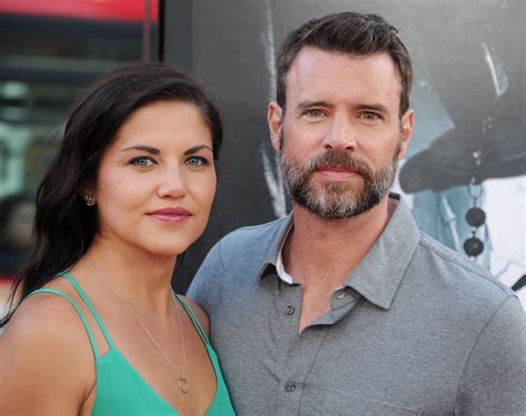 Scott Foley Wife Marika Dominczyk