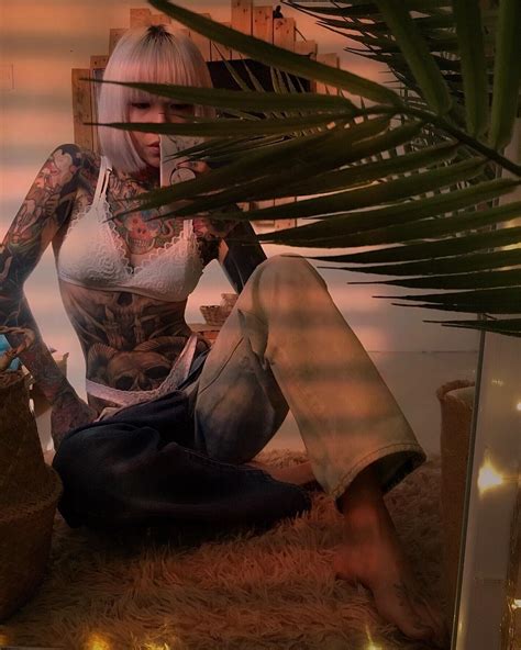 Angelie Pench | I found the perfect natural lighting for selfies