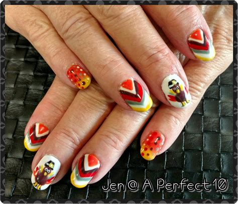 Thanksgiving turkey nail art