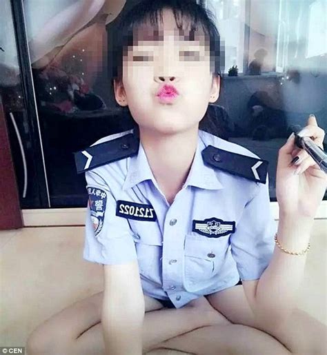 Female Police Officer Fired After Posing For Sexy Selfie in Her Police Uniform | BlackBerryBabes ...