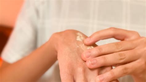 Can Vitamins Cause Hives or A Skin Rash?