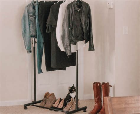 basic pieces  closet   year taylor
