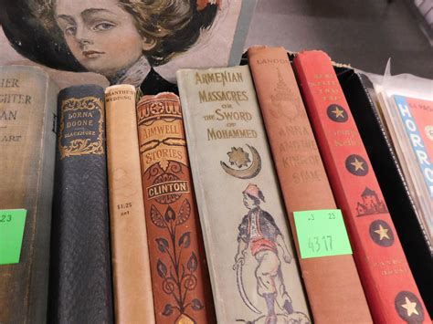 Lot - 10 Vintage Novels