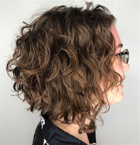 16+ Amazing Shoulder Length Curly Bob Hairstyles With Layers