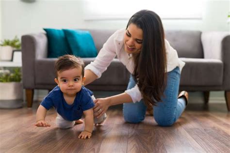 Gatinhar Ou Engatinhar - Desenvolvimento motor: 8 dicas para estimular o bebê a engatinhar