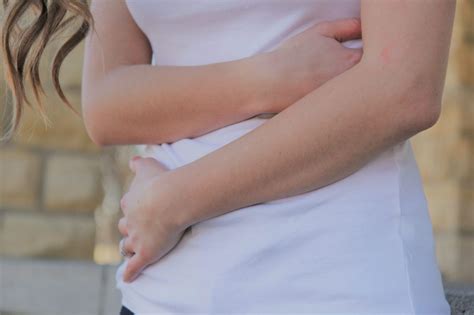 Signs Of Low Stomach Acid - Carrie Sink, CHHC