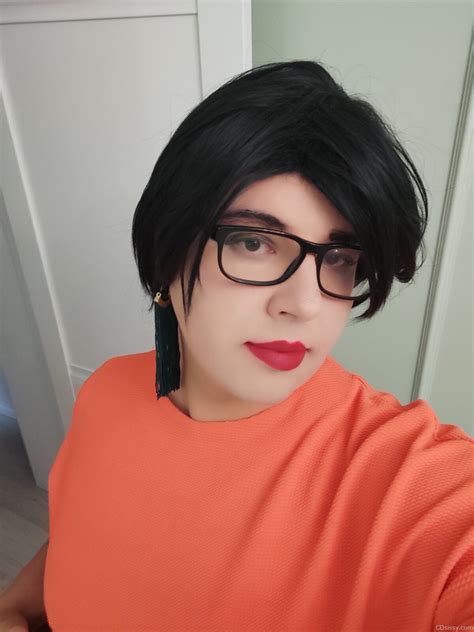 Angela - pics of hot curvy crossdresser - CDsissy.com