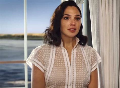 Gal Gadot from “Death on the Nile” : r/ICanSeeYourBra