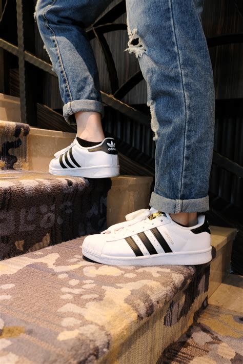 adidas Superstar 愛迪達 ORIGINALS 經典款金標貝殼鞋，復古休閒鞋。愛心鞋