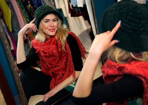 Sharon Hinnendael Look