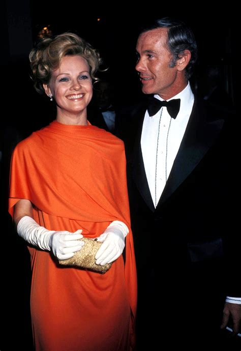 Carson good at drinking, dames and being a d!@#