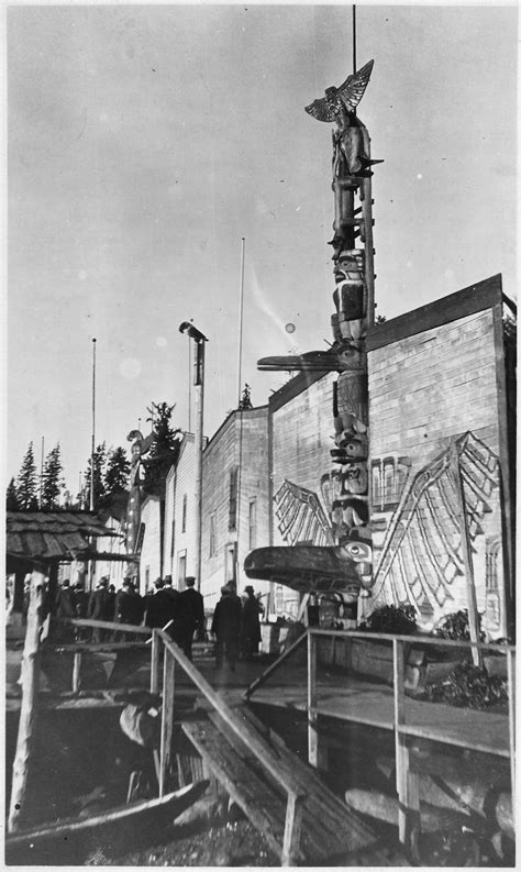 filetotems  alert bay bc nara jpg wikimedia commons