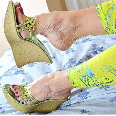 Пин на доске Sandalias