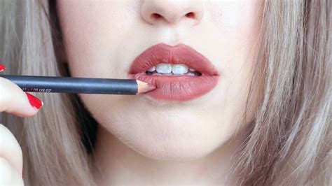 tips mudah memakai lip liner sebelum menggunakan lipstik wiki cantik