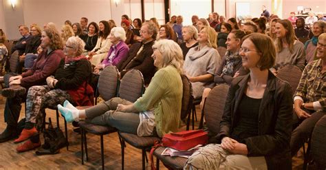Audience-laughing-Olly - Byron Bay Blog