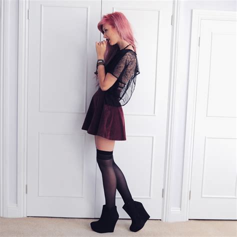 LITTLE MISTRESS | Amy Valentine