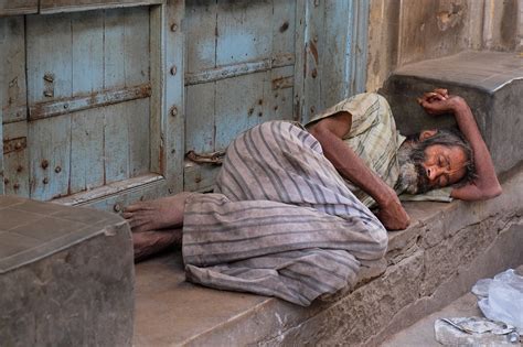 How the wealthy get more privileges than the poor – Vox Populi