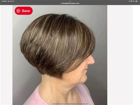 19 Stylish Wedge Haircuts for Women Over the Age of 60 33