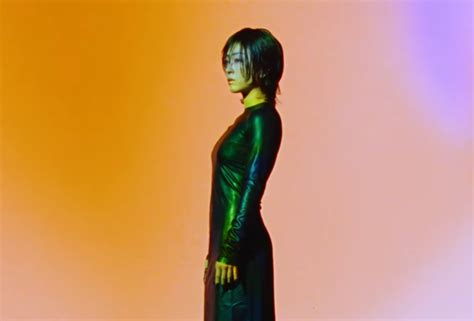 Hikaru Utada announces ‘Science Fiction’. A best album and a tour.