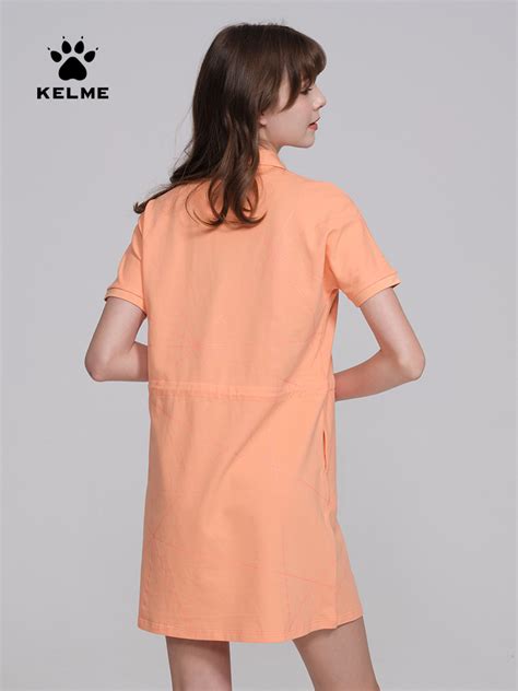 Купить Спортивное платье kelme/卡尔美 2020新款几何线条连衣裙短袖翻领休闲运动风裙短裙 KELME/2020 ...