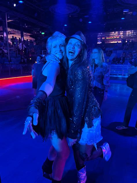 DOWNTOWN JULIE BROWN-The Official Web Page