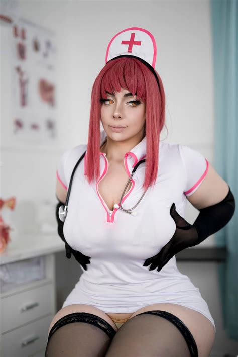 Momokun Cosplay - Nurse Makima is ready to take care of...