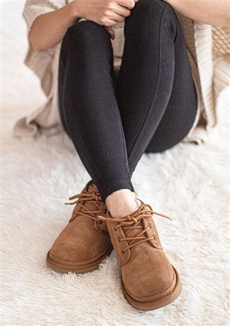 Review: UGG Neumel Boot - Elle Blogs