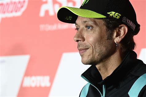 MotoGP legend Valentino Rossi announces retirement