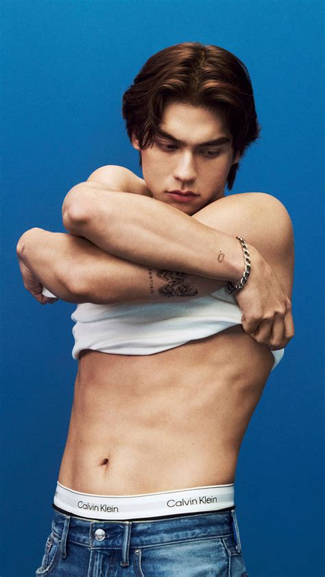 BRIGHT in Forever Icons | Calvin Klein in 2024 | Calvin klein campaign ...