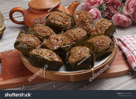 apem wanarata images stock  vectors shutterstock