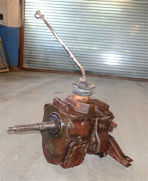 T98 4 Speed Manual Transmission for M715 Kaiser Jeep 1 1/4 Ton
