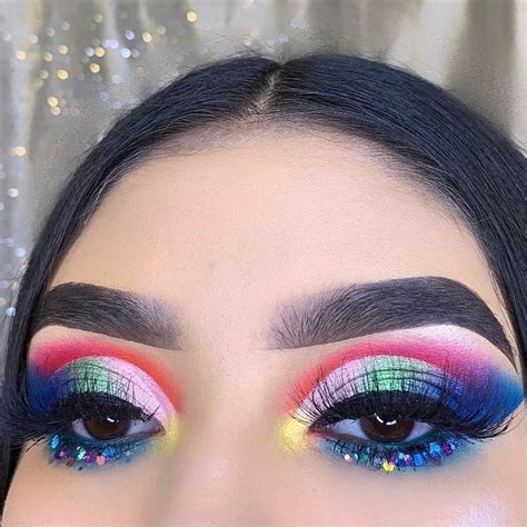 Pin de April Mac en makeupppp | Maquillaje de ojos bonito, Maquillaje ...